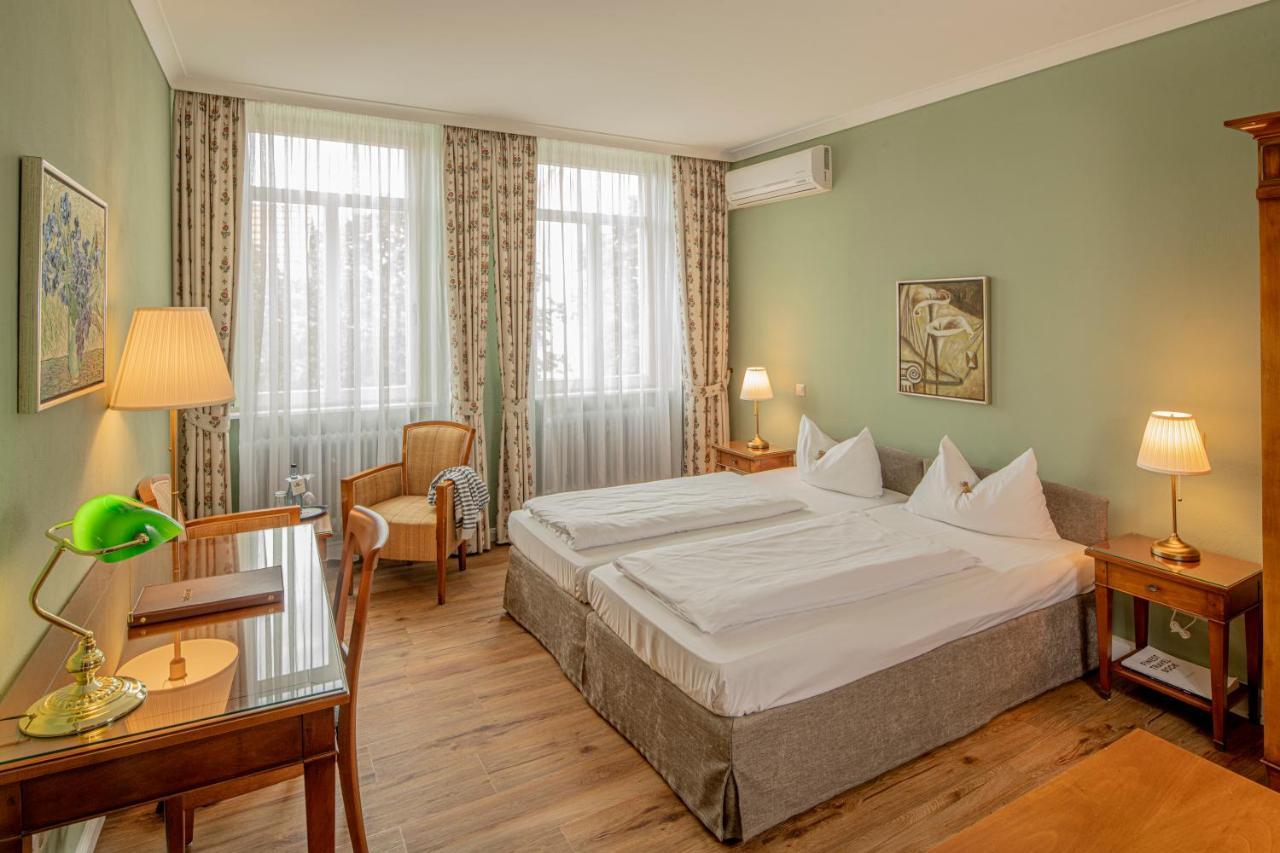 Hotel Arador Sankt Leon-Rot Bagian luar foto